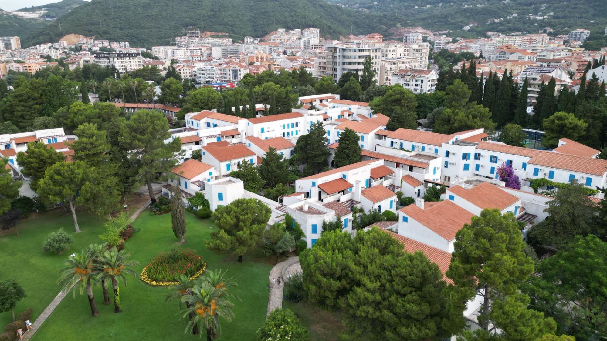 Hotel Slovenska Plaza Budva Exterior foto