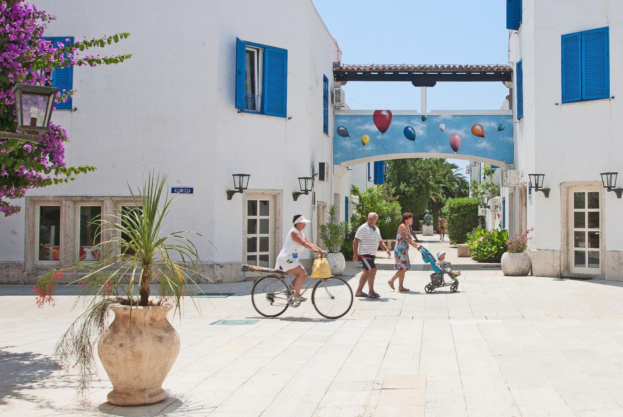 Hotel Slovenska Plaza Budva Exterior foto